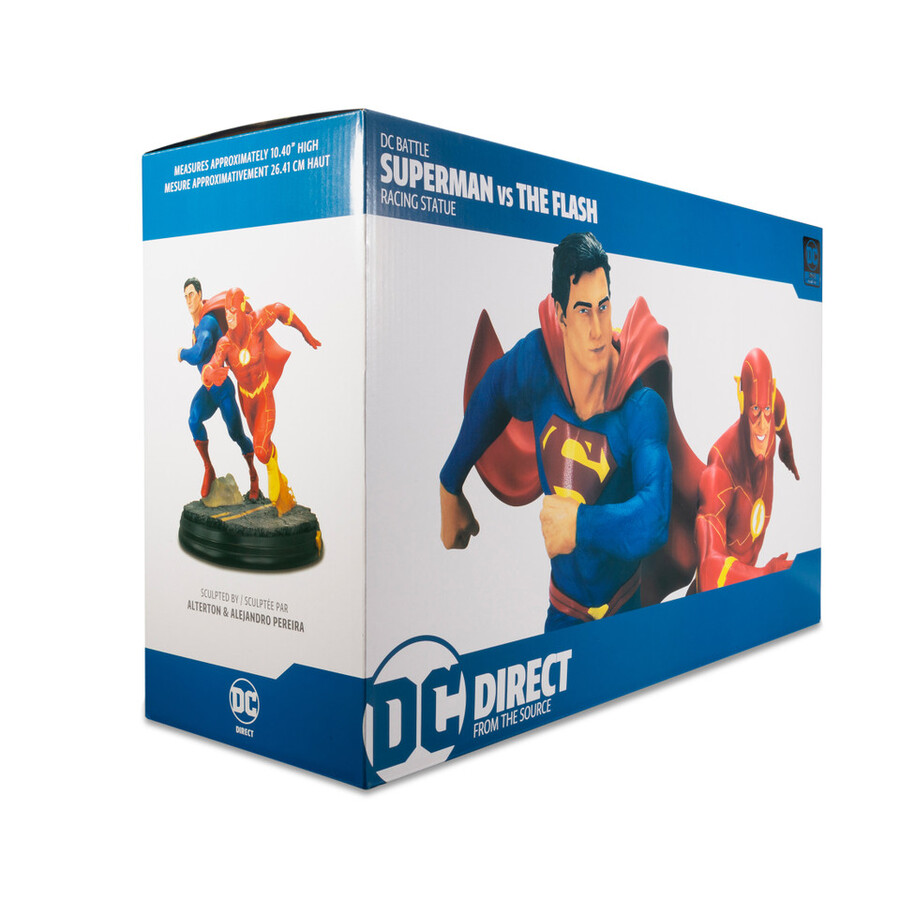 statua in resina di superman contro flash dc battle
