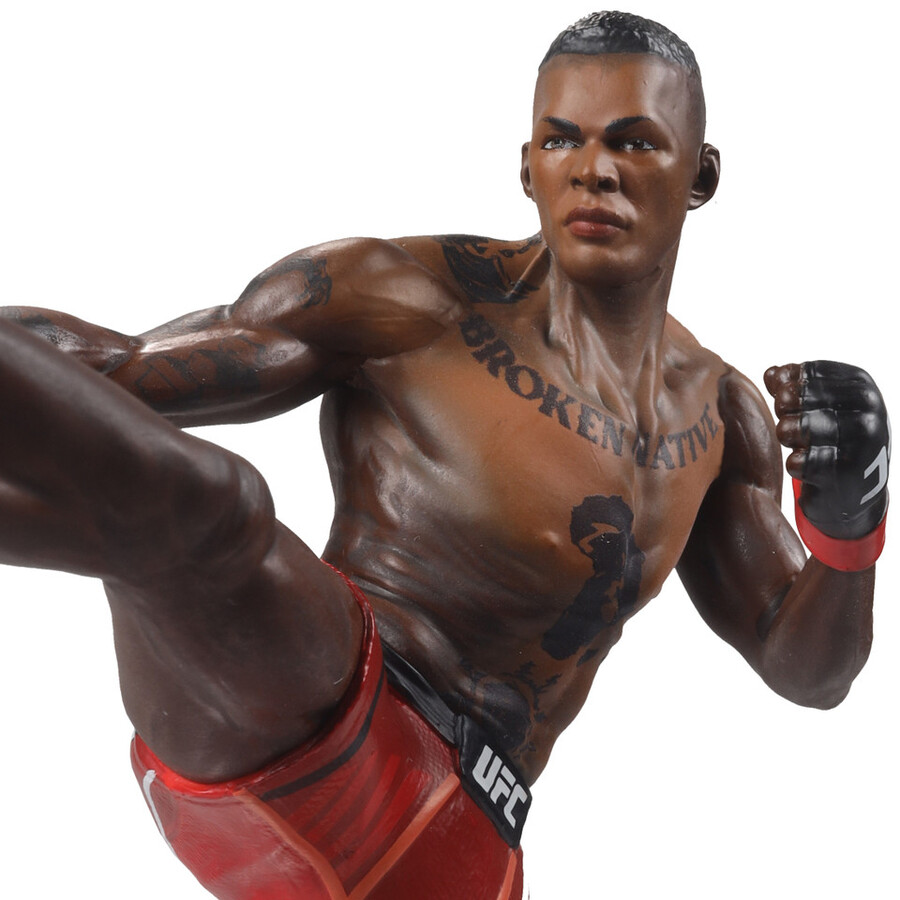 pacchetto israel adesanya ufc 2 regular e platinum chase 7 figures mcfarlanes sportspicks